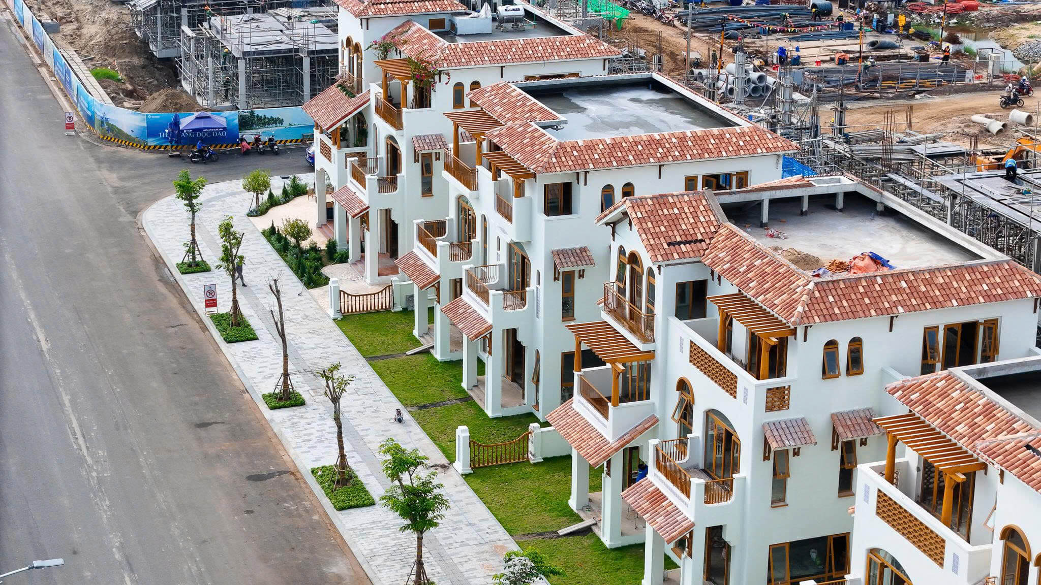 Tiến độ nhà mẫu Blanca City 12